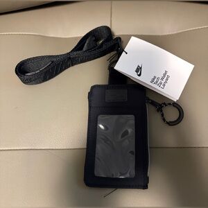 BNWT NIKE TECH STATEMENT ZIP WALLET LANYARD BLACK CARD HOLDER